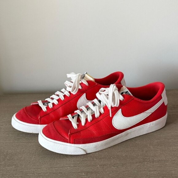 Nike Blazer Low Sneaker in Gym Red Leather Size 11.5 - Picture 3 of 7